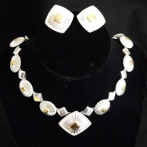 Stunning Silver Goldtone Set Necklace Clip earring